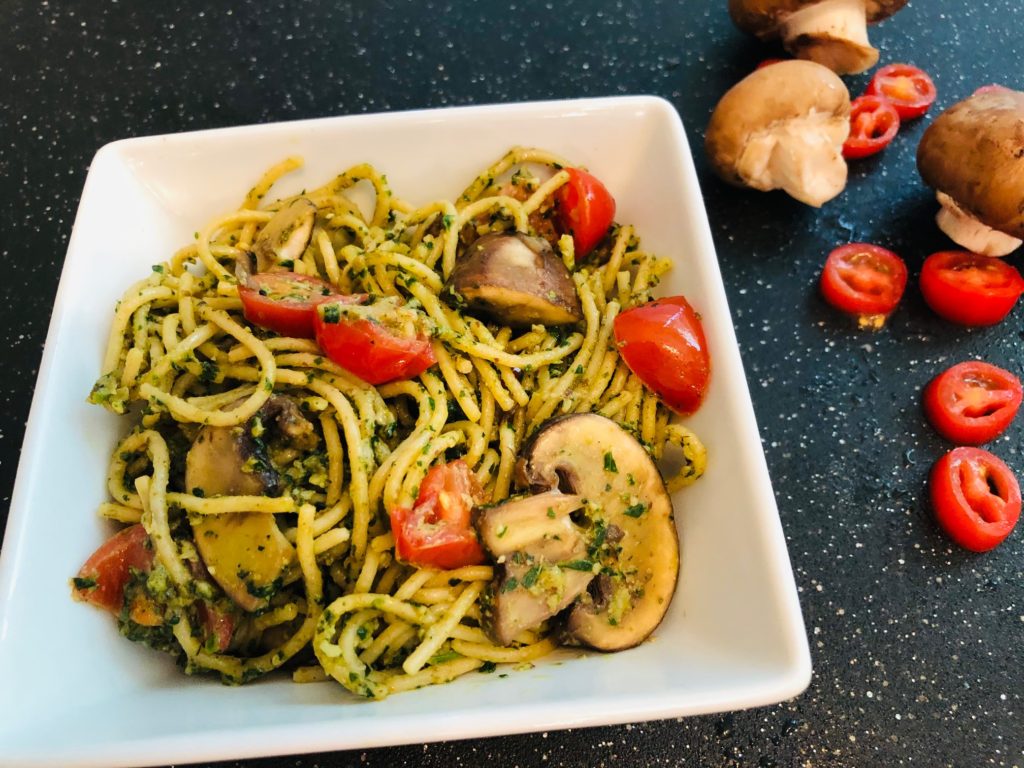 healthy mushroom pesto pasta